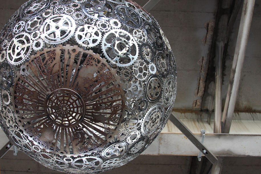 recycled-bike-part-chandeliers-8
