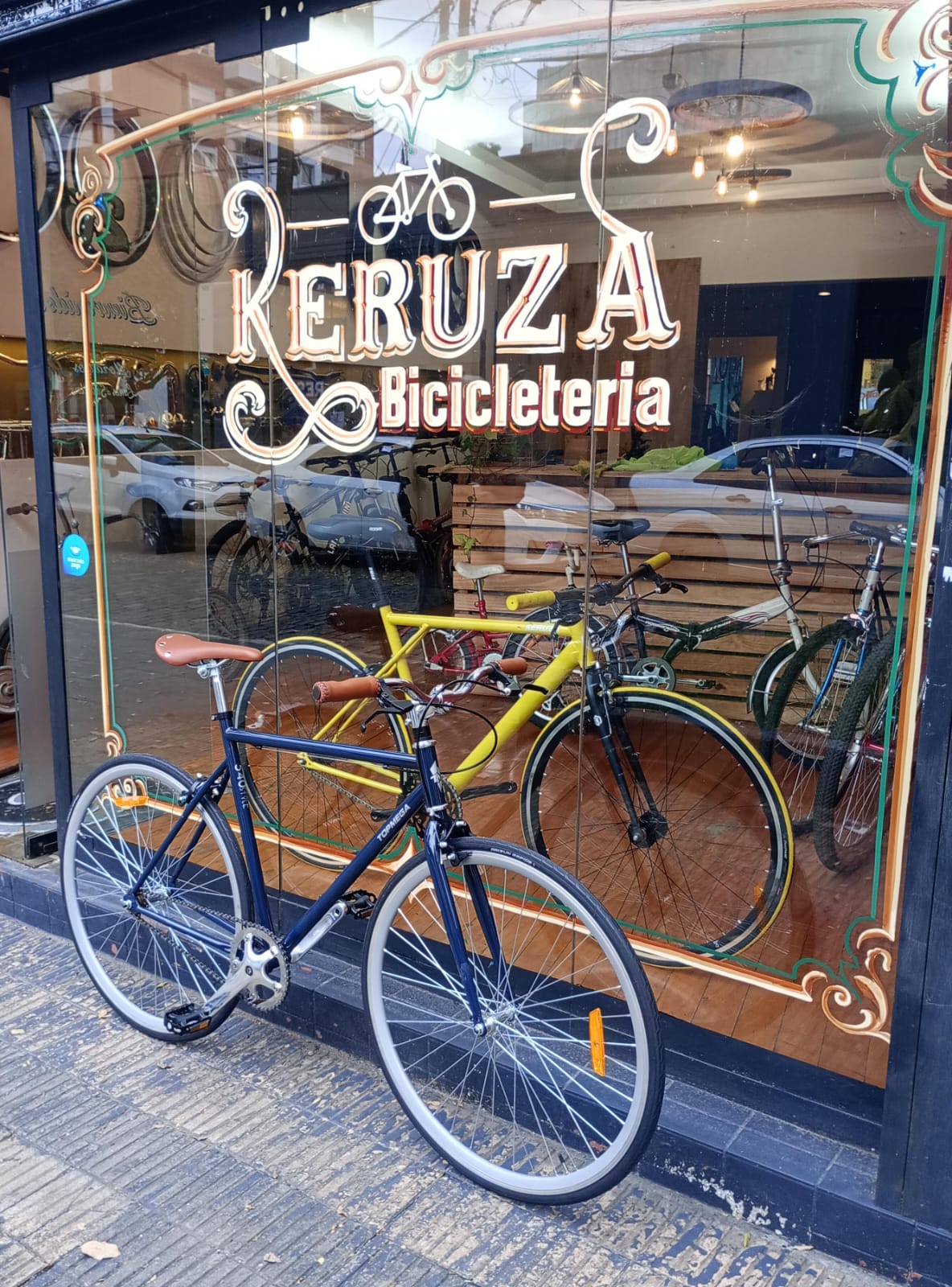 keruza_vidriera Keruza Bicicletería